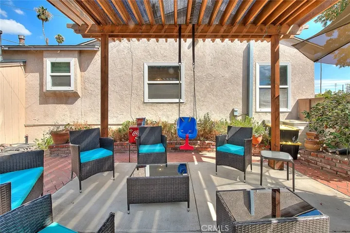 Backyard Side Sitting Area