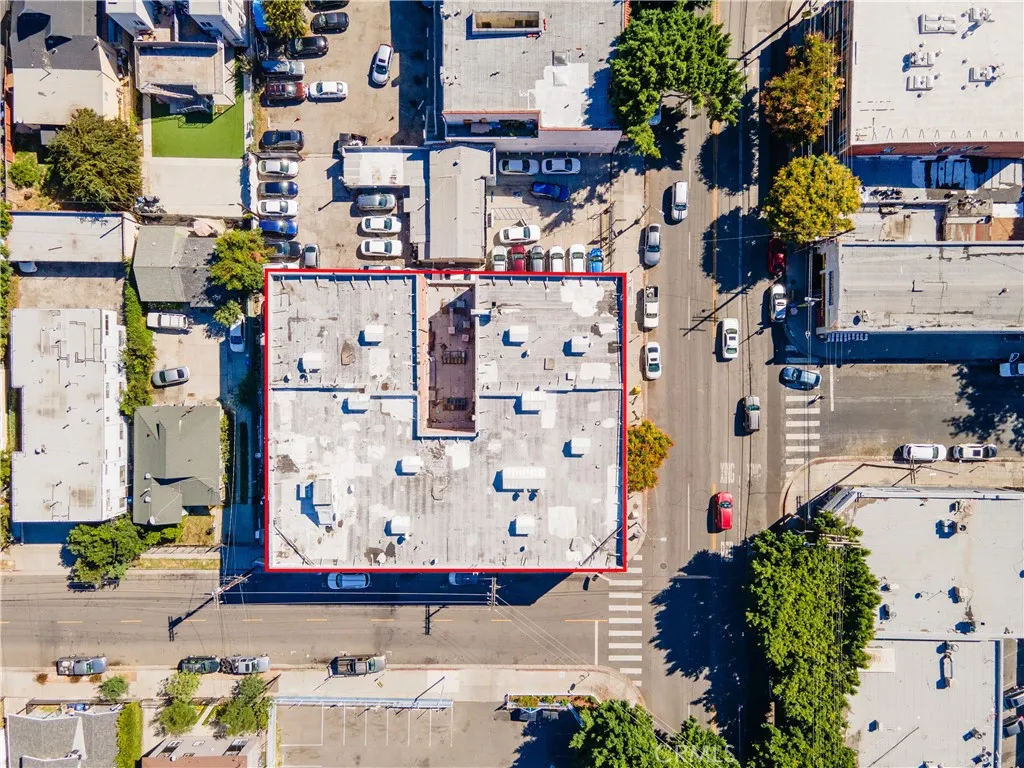 2709 W Pico Boulevard, Los Angeles, California 90006 home-pic-3