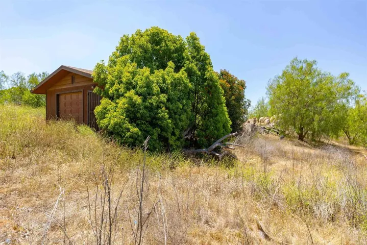 29556 Sierra Rojo Lane, Valley Center, California 92082