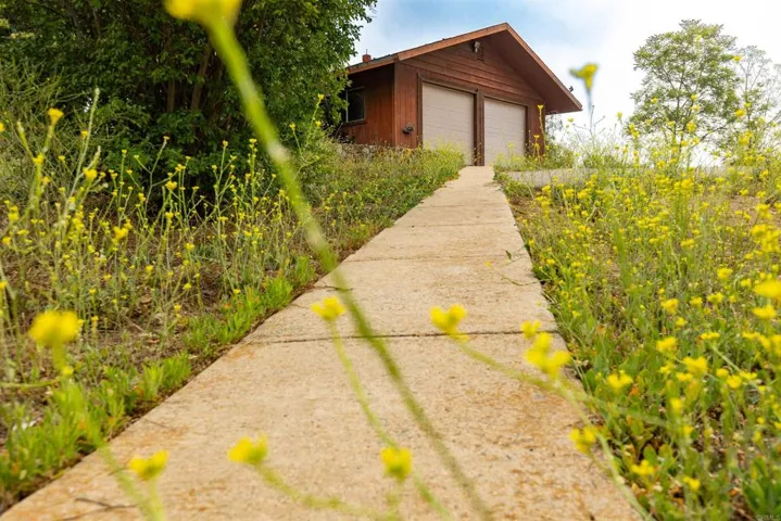 29556 Sierra Rojo Lane, Valley Center, California 92082