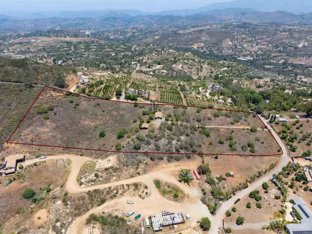 29556 Sierra Rojo Lane, Valley Center, California 92082