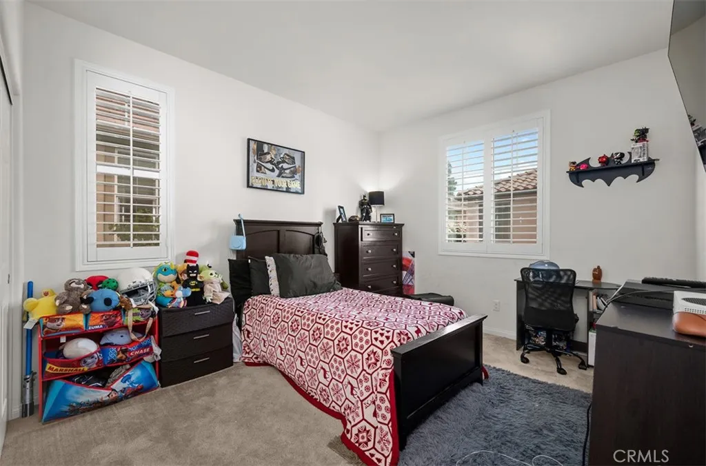 646 S Fillmore Avenue, Rialto, California 92376 home-pic-28