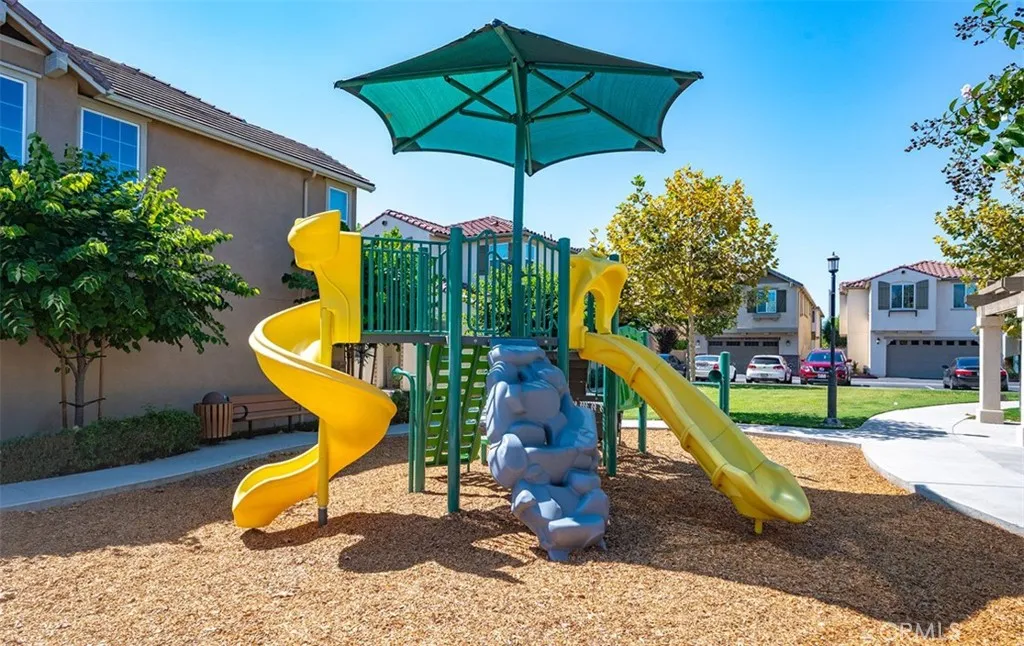 646 S Fillmore Avenue, Rialto, California 92376 home-pic-40