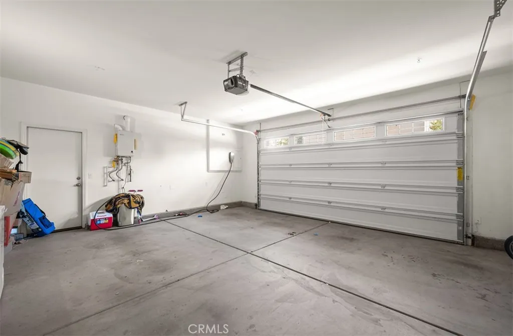646 S Fillmore Avenue, Rialto, California 92376 home-pic-34
