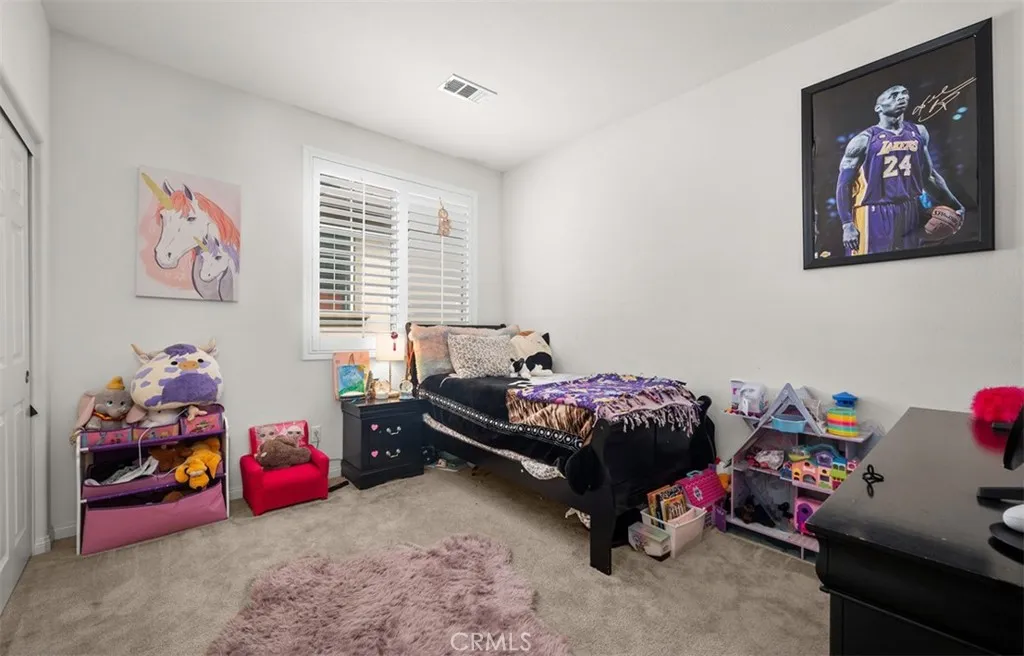 646 S Fillmore Avenue, Rialto, California 92376 home-pic-26