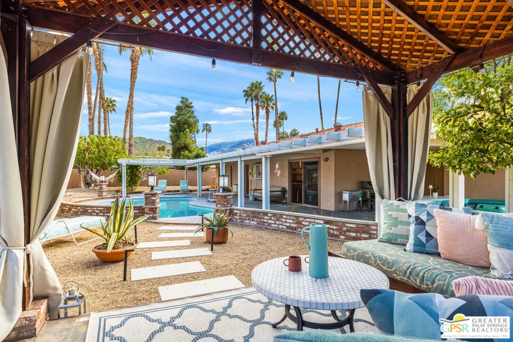 1334 S San Joaquin Drive, Palm Springs, California 92264 home-pic-14