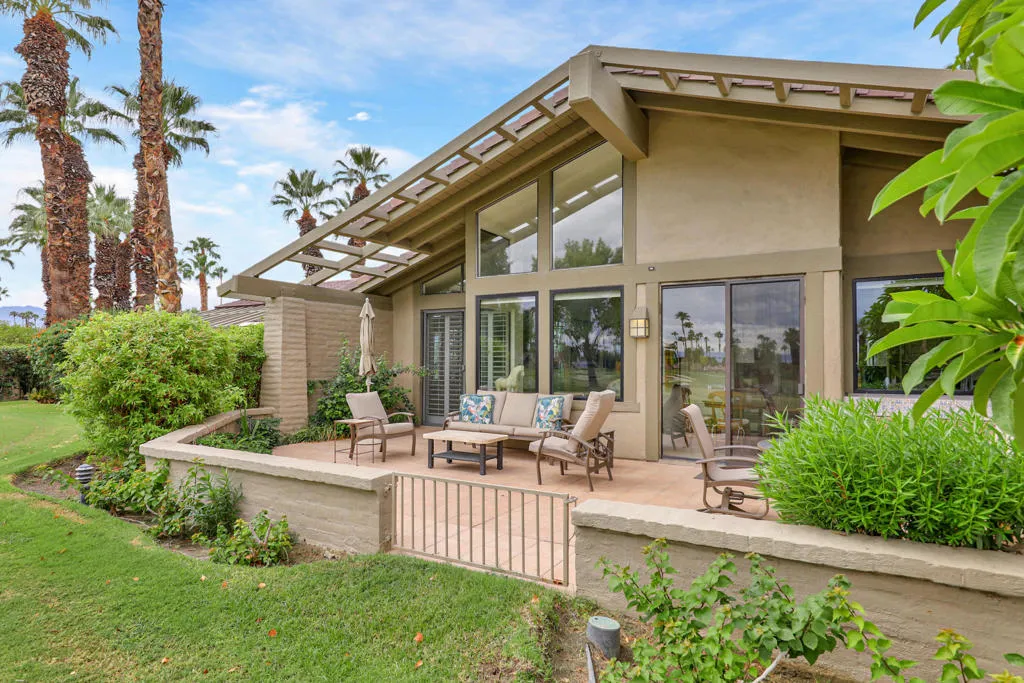 84 Lookout Drive, Palm Desert, California 92211 home-pic-34