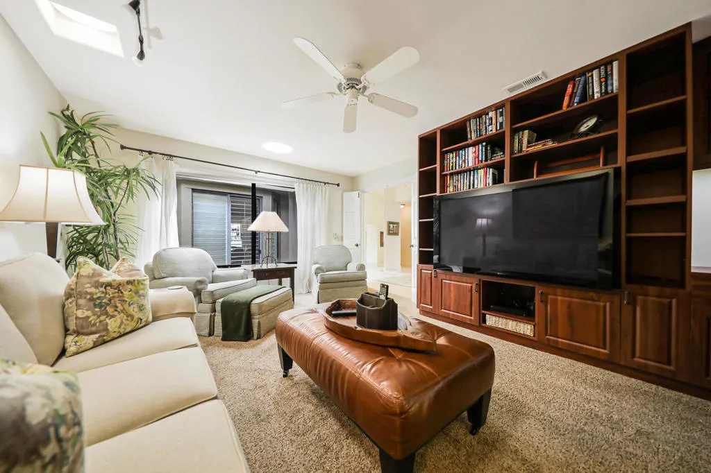 84 Lookout Drive, Palm Desert, California 92211 home-pic-21