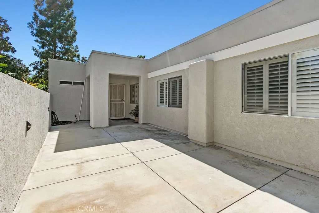 5543 Avenida Sosiega W A, Laguna Woods, California 92637 home-pic-1