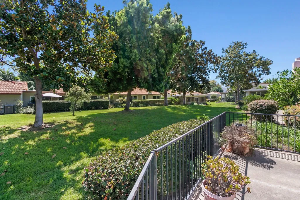5543 Avenida Sosiega W A, Laguna Woods, California 92637 home-pic-15