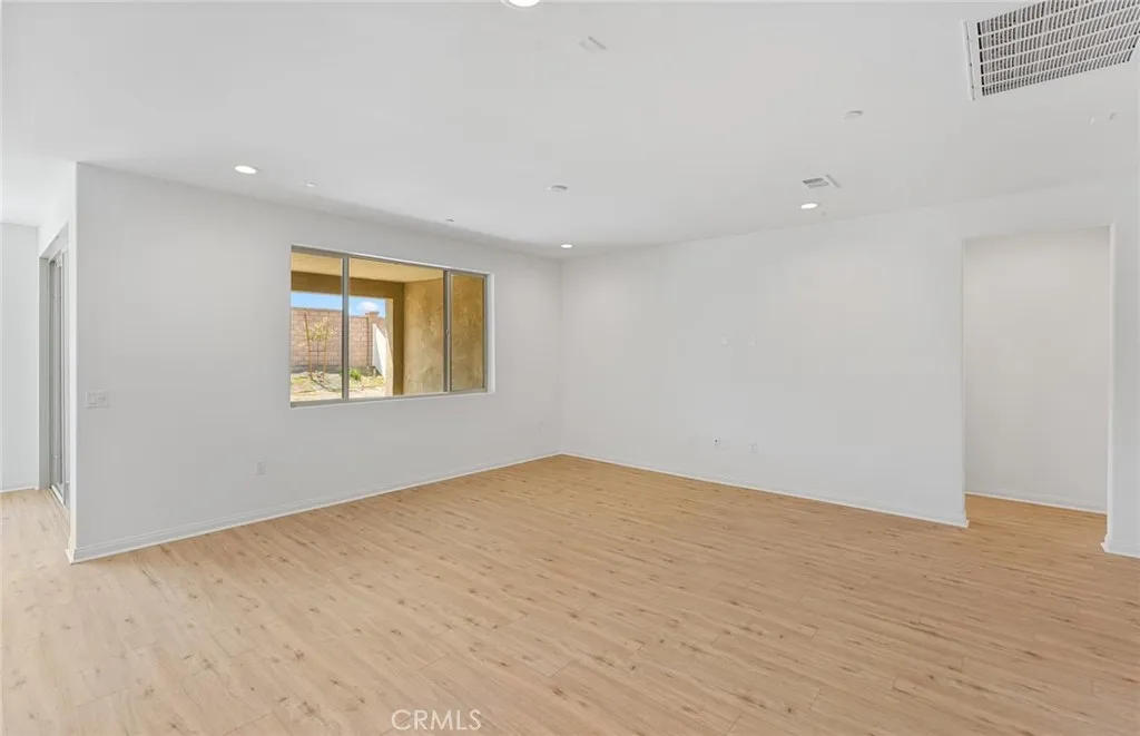 26615 Silver Ore Road, Menifee, California 92585 home-pic-4