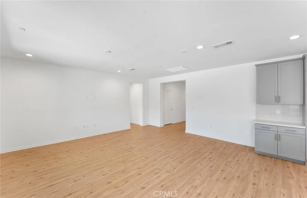 26615 Silver Ore Road, Menifee, California 92585 home-pic-14