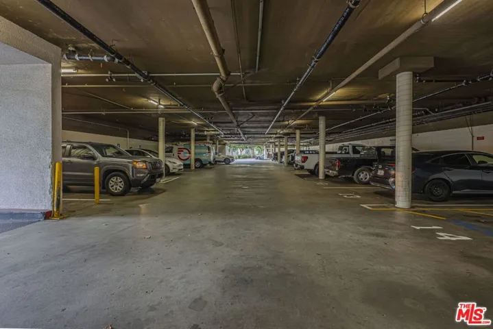 2960 Neilson Way 404, Santa Monica, California 90405