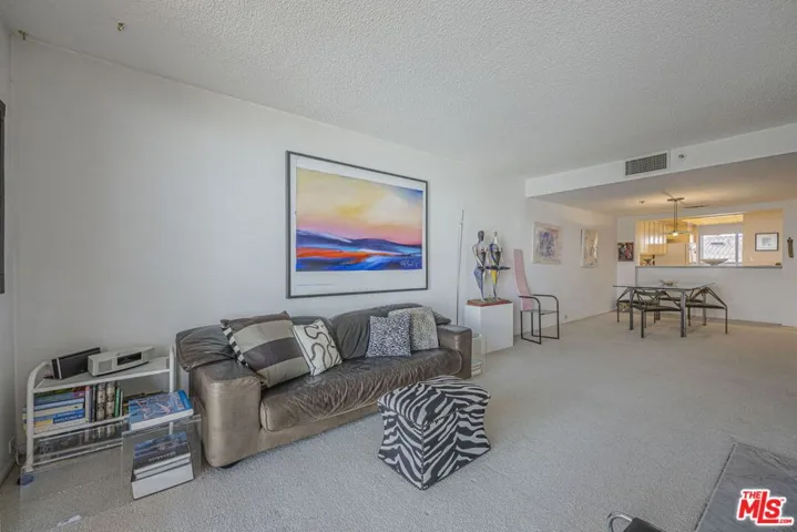 2960 Neilson Way 404, Santa Monica, California 90405