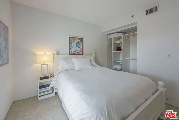 2960 Neilson Way 404, Santa Monica, California 90405