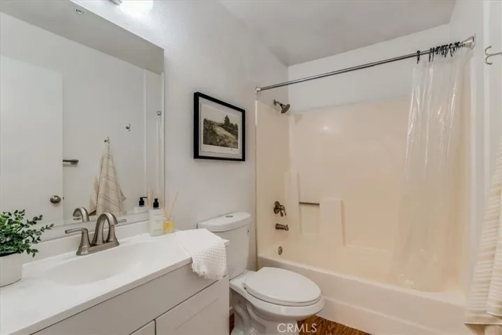 1025 Southwood, San Luis Obispo, California 93401