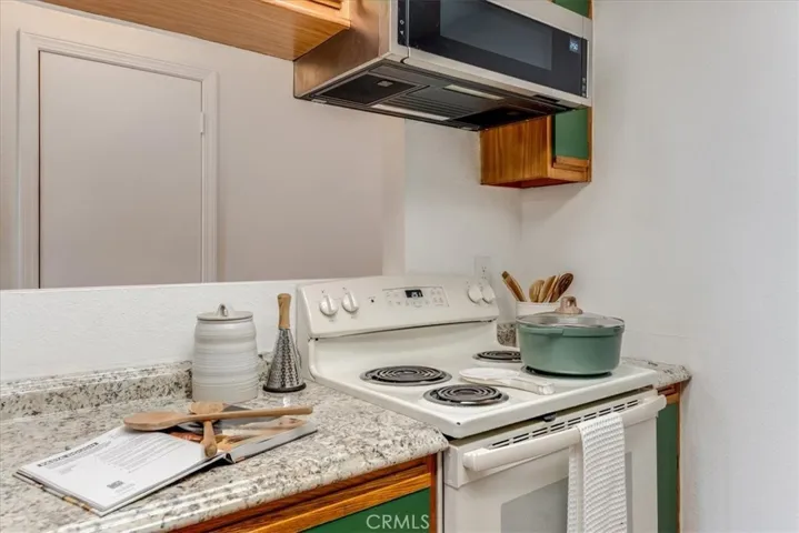 1025 Southwood, San Luis Obispo, California 93401