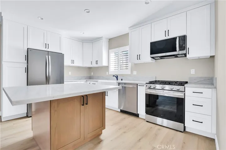 5602 Verdura Ave, Lakewood, California 90712