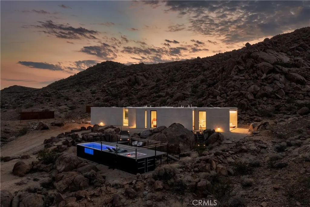 1824 Mountain Shadow Road, Joshua Tree, California 92252 home-pic-36
