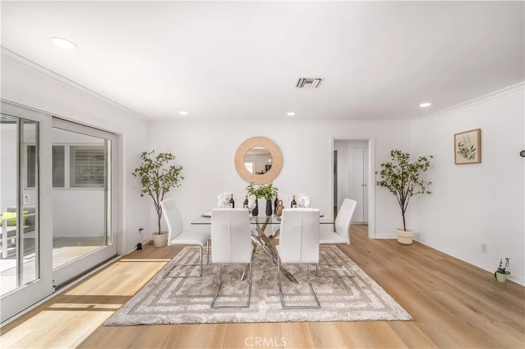 24244 Friar Street, Woodland Hills, California 91367 home-pic-7