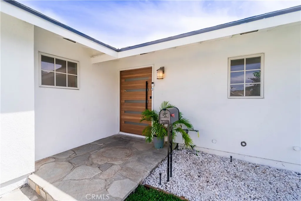24244 Friar Street, Woodland Hills, California 91367 home-pic-47