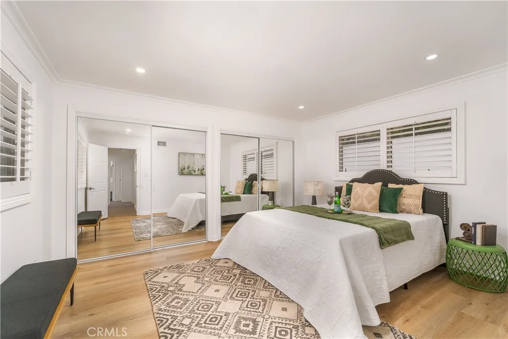 24244 Friar Street, Woodland Hills, California 91367 home-pic-32