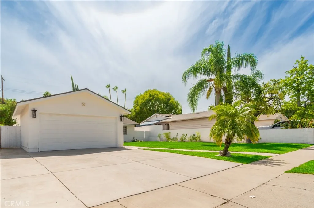 24244 Friar Street, Woodland Hills, California 91367 home-pic-42