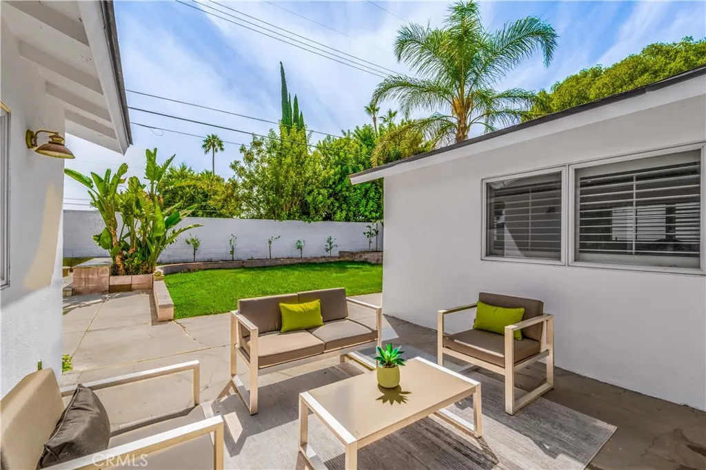 24244 Friar Street, Woodland Hills, California 91367 home-pic-36