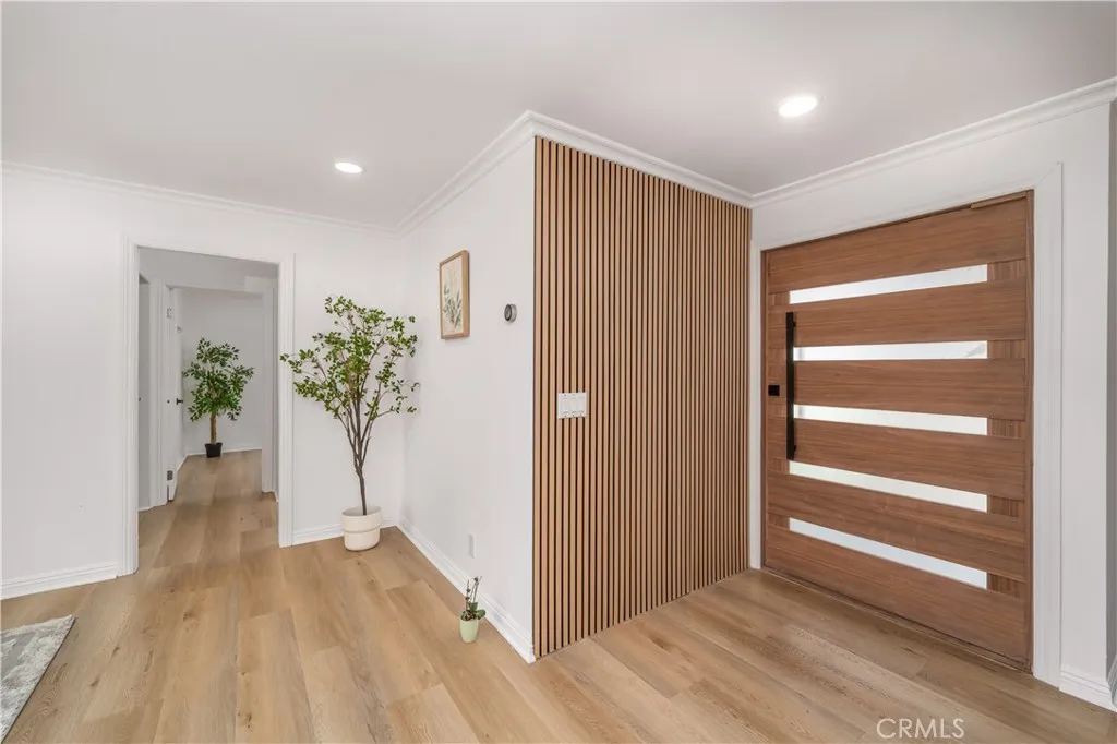 24244 Friar Street, Woodland Hills, California 91367 home-pic-15