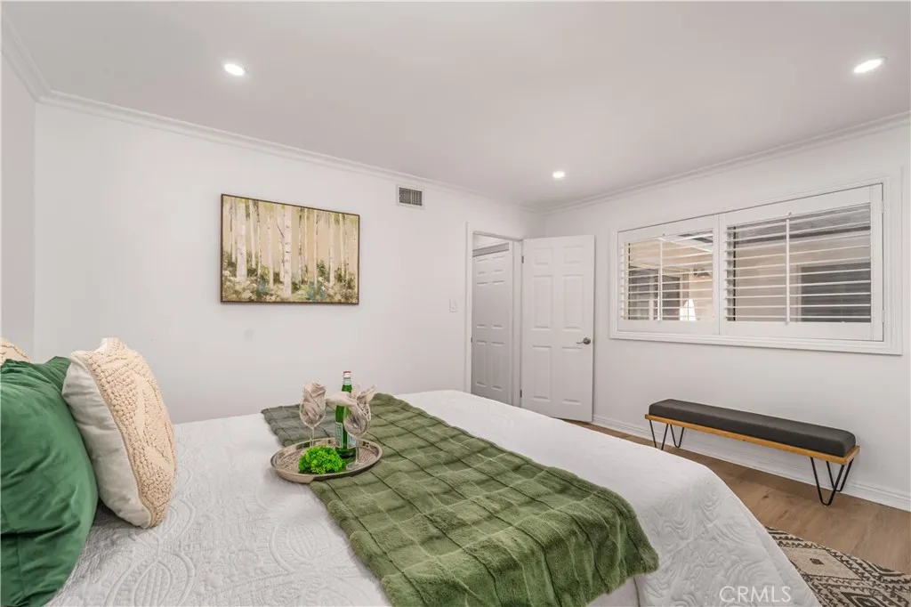 24244 Friar Street, Woodland Hills, California 91367 home-pic-35