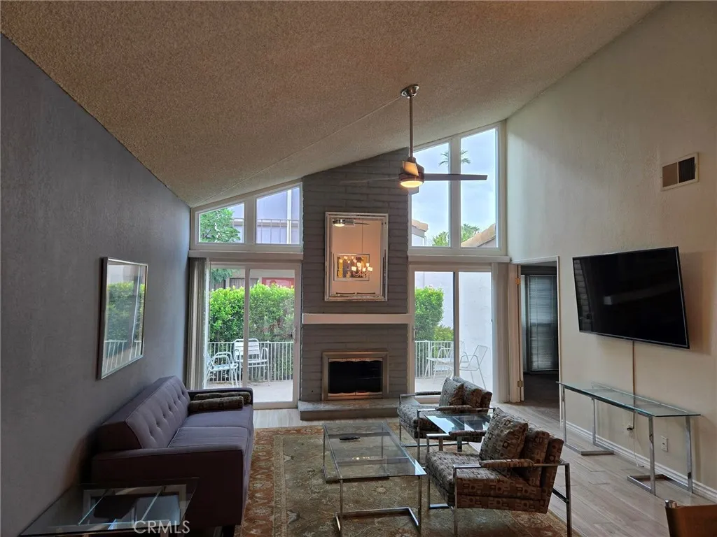 572 S Sunrise  home-pic-4