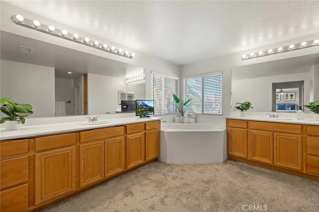 7381 Citrus Valley Avenue, Eastvale, California 92880 home-pic-31
