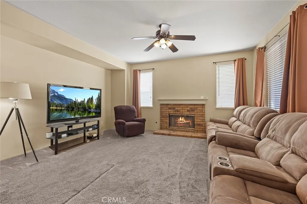 7381 Citrus Valley Avenue, Eastvale, California 92880 home-pic-9