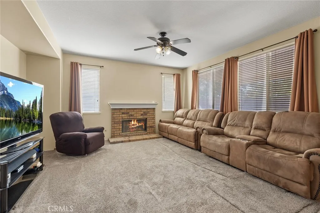 7381 Citrus Valley Avenue, Eastvale, California 92880 home-pic-8