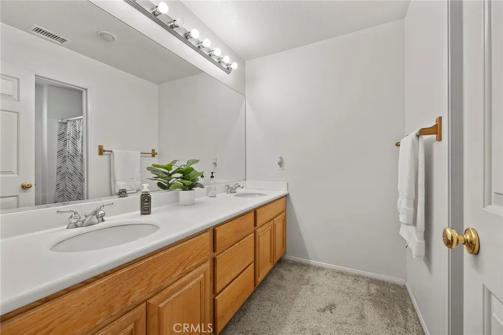 7381 Citrus Valley Avenue, Eastvale, California 92880 home-pic-25