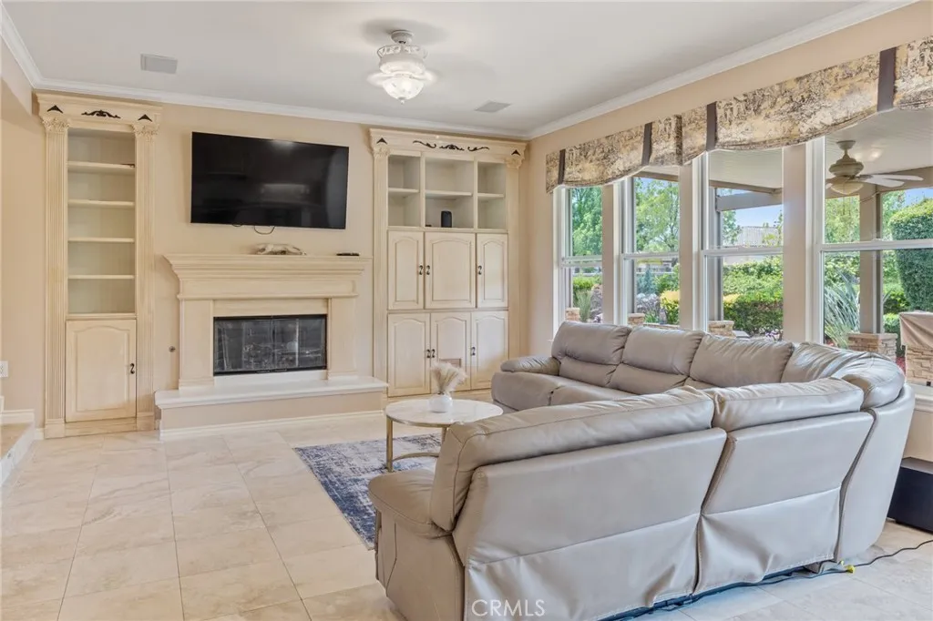 1180 Cleveland, Corona, California 92881 home-pic-14