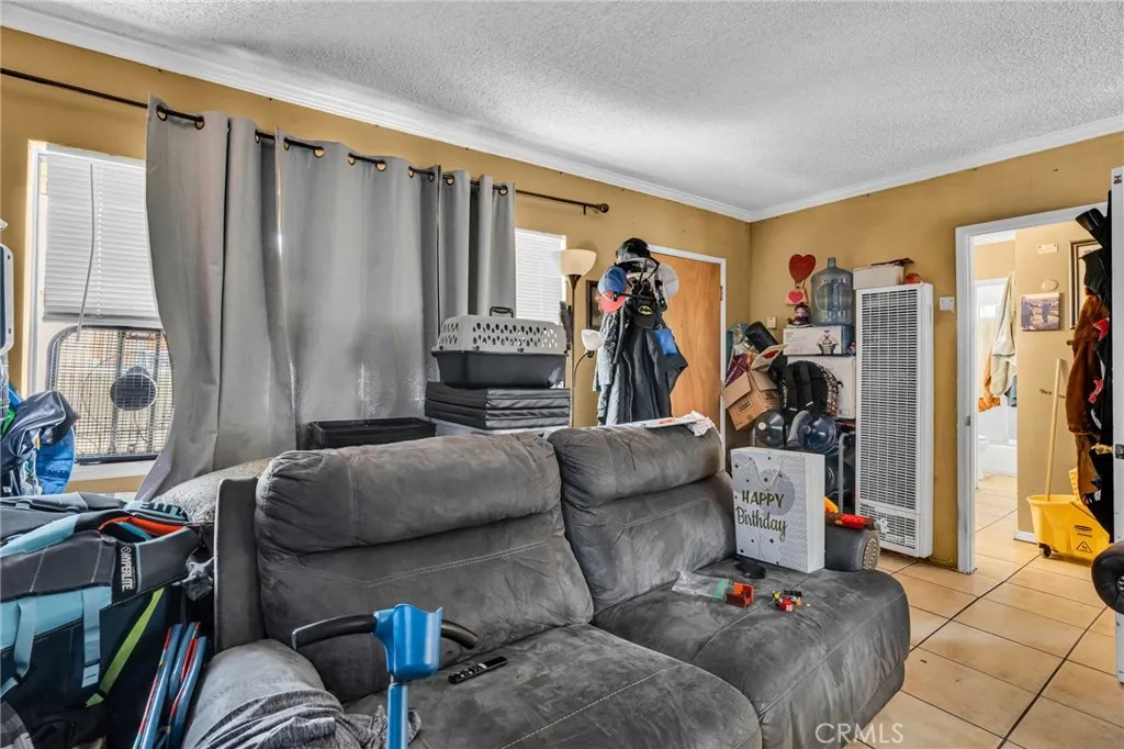 601 North Garfield Avenue, Montebello, California 90640 home-pic-51