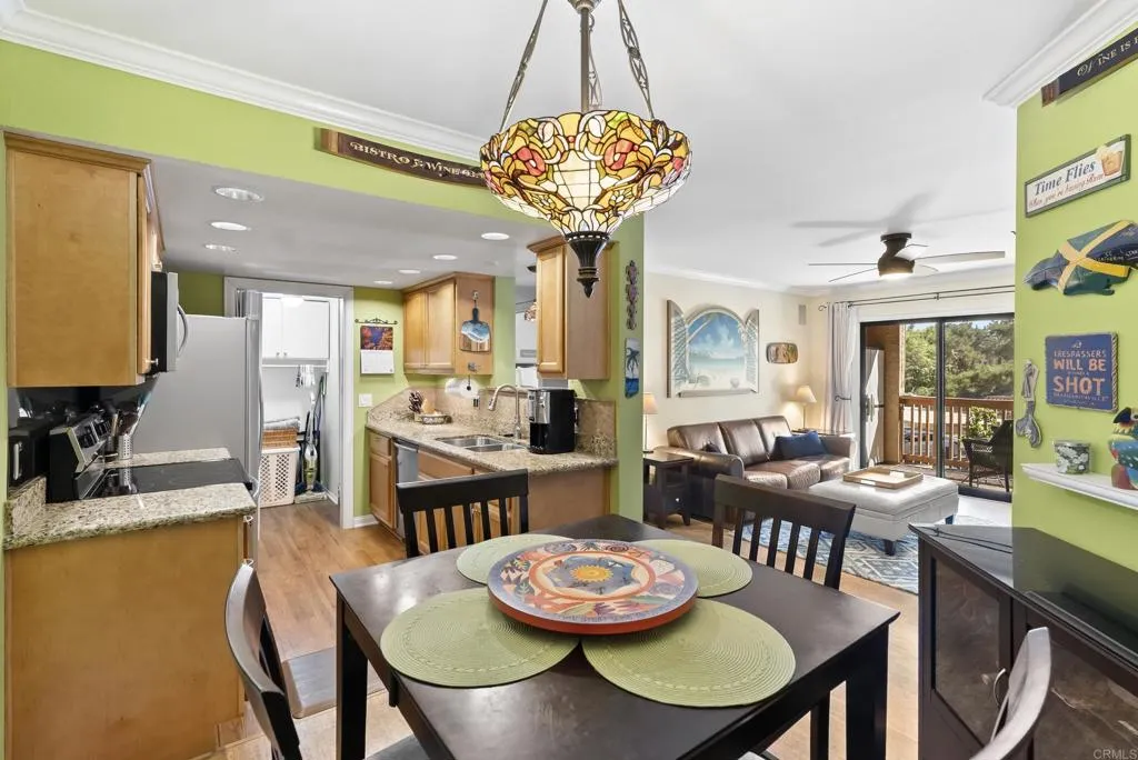 12007 Alta Carmel Court 325, San Diego, California 92128 home-pic-8