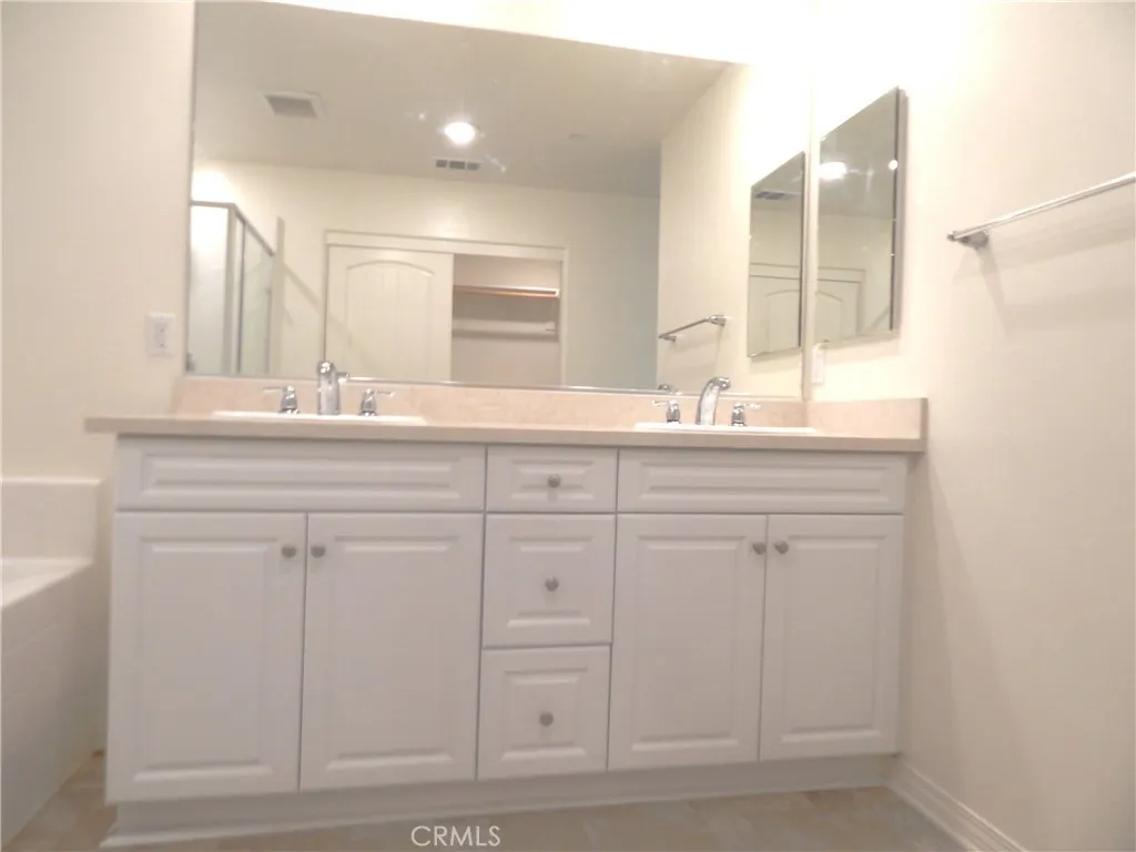 17692 Cornsilk Lane, San Bernardino, California 92407 home-pic-27