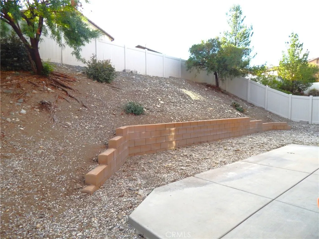 17692 Cornsilk Lane, San Bernardino, California 92407 home-pic-36
