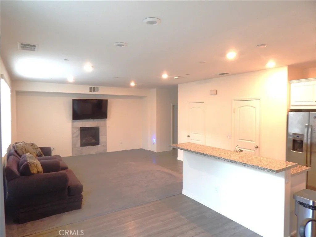 17692 Cornsilk Lane, San Bernardino, California 92407 home-pic-14
