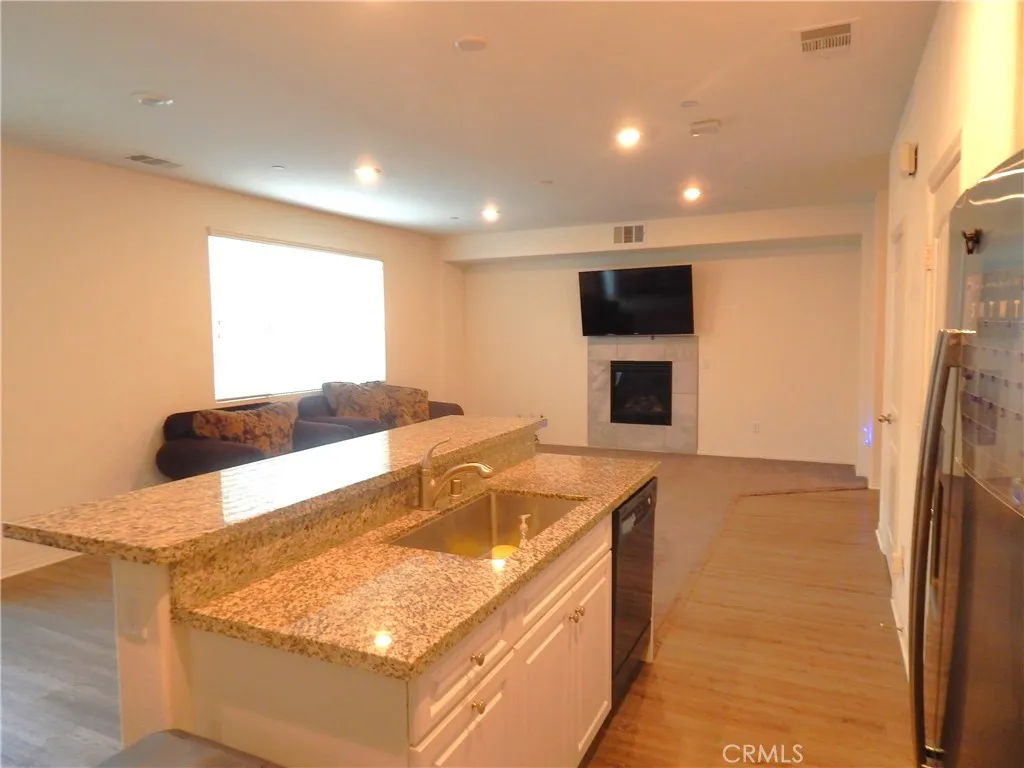 17692 Cornsilk Lane, San Bernardino, California 92407 home-pic-11