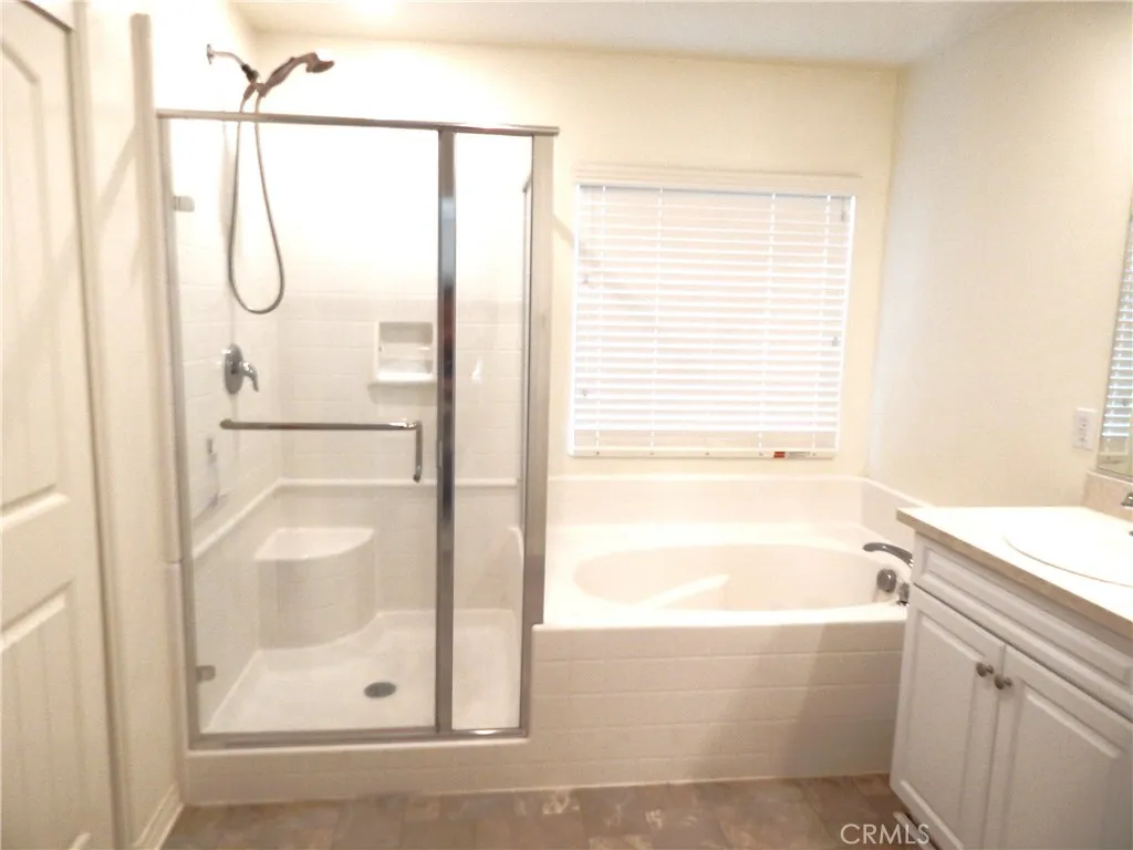 17692 Cornsilk Lane, San Bernardino, California 92407 home-pic-28