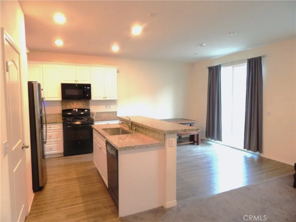 17692 Cornsilk Lane, San Bernardino, California 92407 home-pic-5