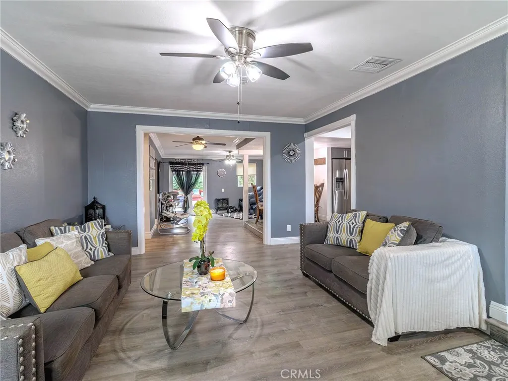 2517 W Merle, Anaheim, California 92804 home-pic-4