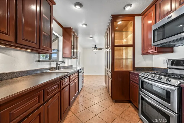 846 Glengrove Ave, Glendora, California 91740