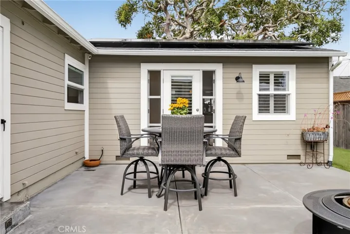 230 Sinex Avenue, Pacific Grove, California 93950