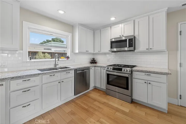 230 Sinex Avenue, Pacific Grove, California 93950