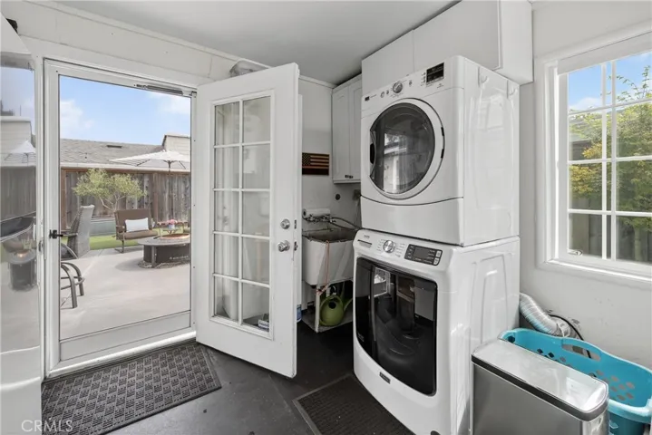 230 Sinex Avenue, Pacific Grove, California 93950