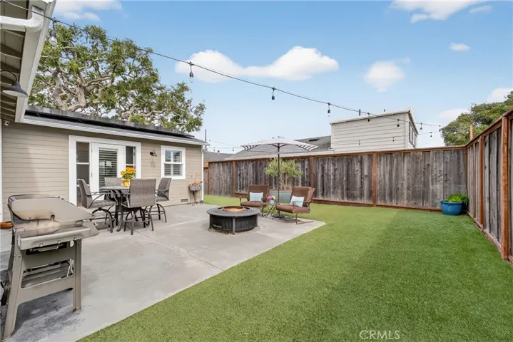 230 Sinex Avenue, Pacific Grove, California 93950